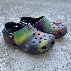 Children’s Crocs Classic Solarized Clogs black Sz 1 J1 water River lake vacation